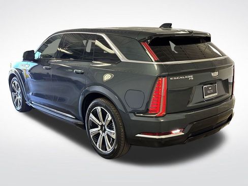 New 2025 Cadillac Escalade IQ Luxury 1 AWD/4WD image 13