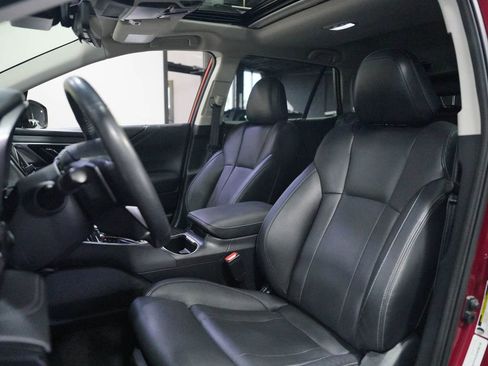 Used 2023 Subaru Outback Touring XT AWD/4WD image 30