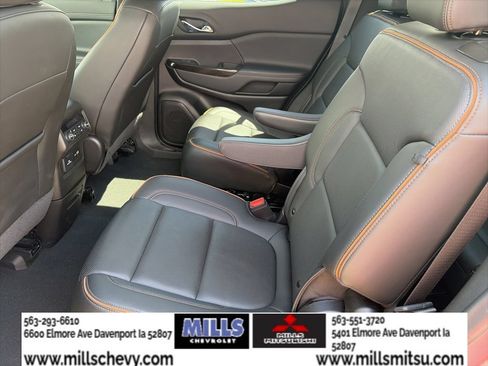 Used 2023 GMC Acadia AT4 w/ Technology Package AWD/4WD image 19