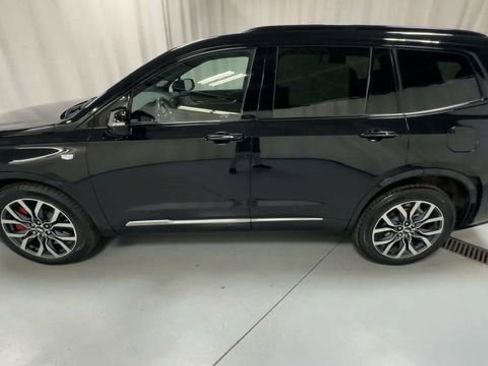 Used 2023 Cadillac XT6 Sport AWD/4WD image 5