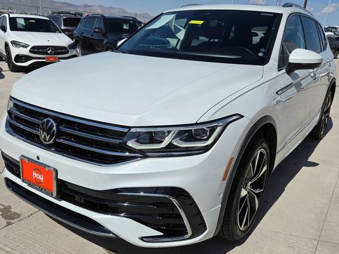 Used 2024 Volkswagen Tiguan SEL R-Line AWD/4WD image 2