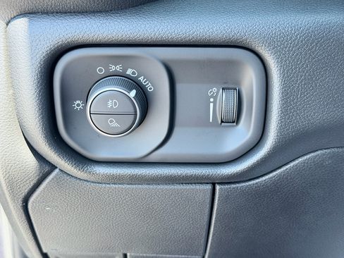 New 2026 RAM 2500 Tradesman AWD/4WD image 12