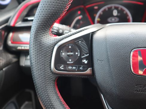 Used 2018 Honda Civic Type R image 18