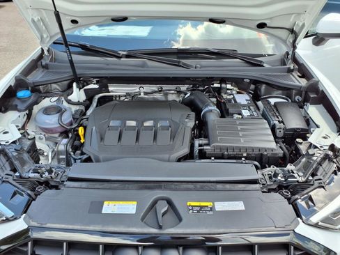 New 2025 Audi Q3 2.0T Premium image 9