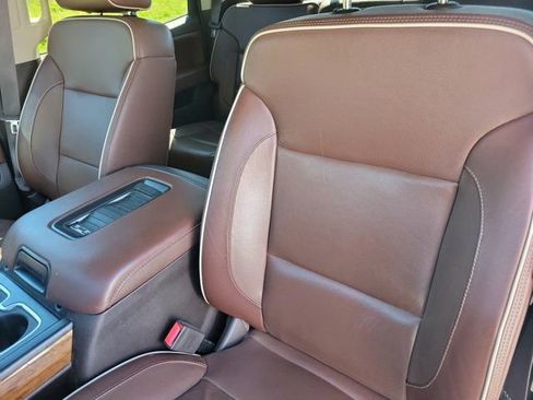 Used 2017 Chevrolet Silverado 1500 High Country AWD/4WD image 9