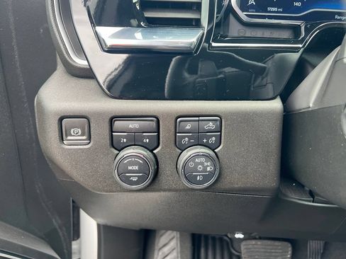 Used 2023 Chevrolet Silverado 1500 LTZ w/ LTZ Convenience Package II AWD/4WD image 52