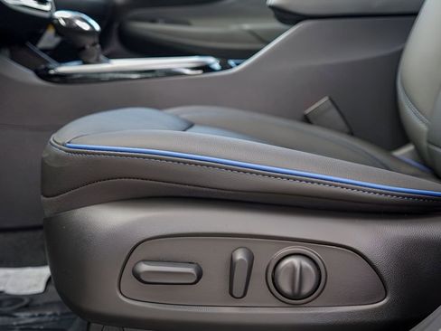 New 2026 Buick Envista Sport Touring w/ Convenience I Package FWD image 18
