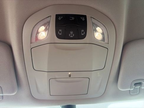 Used 2023 Chrysler Voyager LX FWD image 52