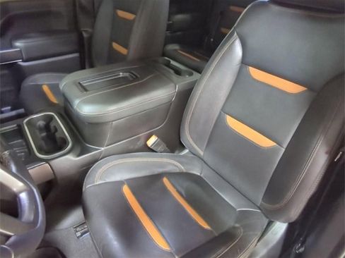 Used 2022 GMC Sierra 2500 AT4 w/ AT4 Preferred Package image 19