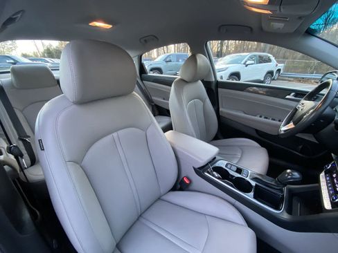 Used 2019 Hyundai Sonata Limited image 32