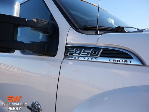 Used 2016 Ford F450 Platinum image 9