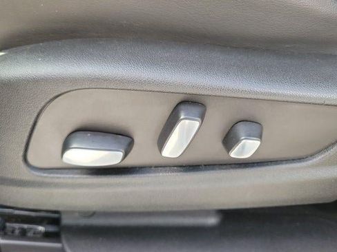 Certified 2023 Cadillac XT6 Premium Luxury FWD image 13