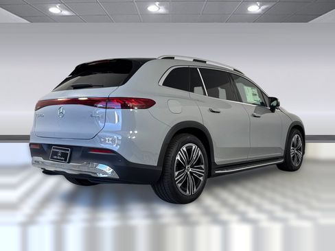 New 2026 Mercedes-Benz EQS 400 4MATIC SUV image 9