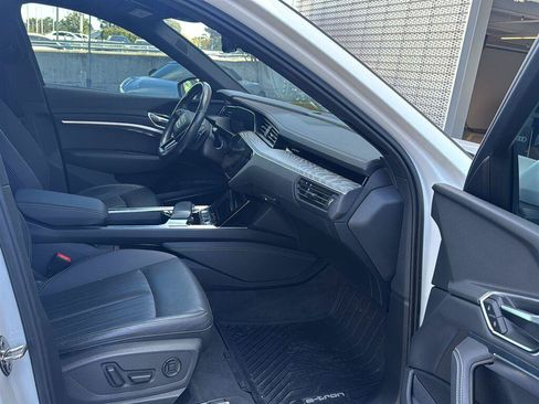 Used 2024 Audi Q8 e-tron Premium Plus AWD/4WD image 13