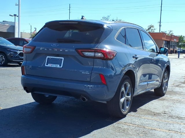 Used 2024 Ford Escape ST-Line w/ Tech Pack #1 AWD/4WD image 9
