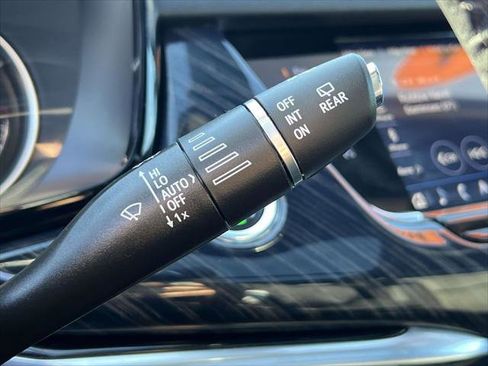 Used 2024 Cadillac XT6 Premium Luxury image 26