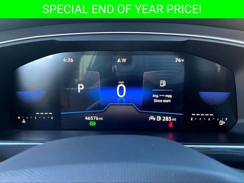 Used 2023 Volkswagen Tiguan SE R-Line image 13