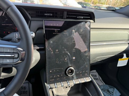 New 2026 GMC Terrain AT4 w/ Convenience Package III image 32