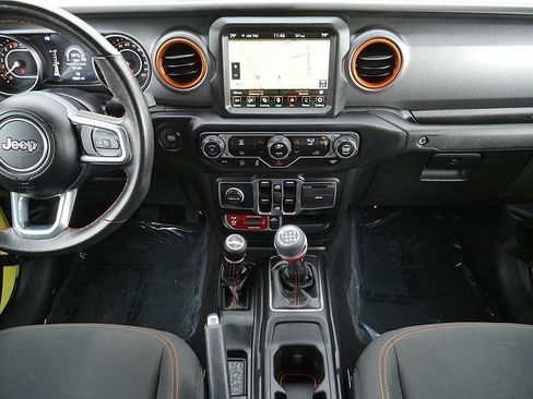 Used 2023 Jeep Gladiator Mojave image 18