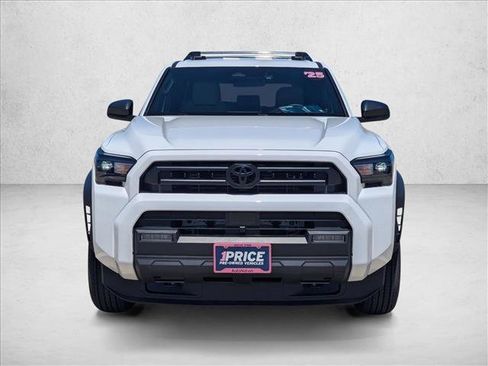 Used 2025 Toyota 4Runner SR5 AWD/4WD image 2
