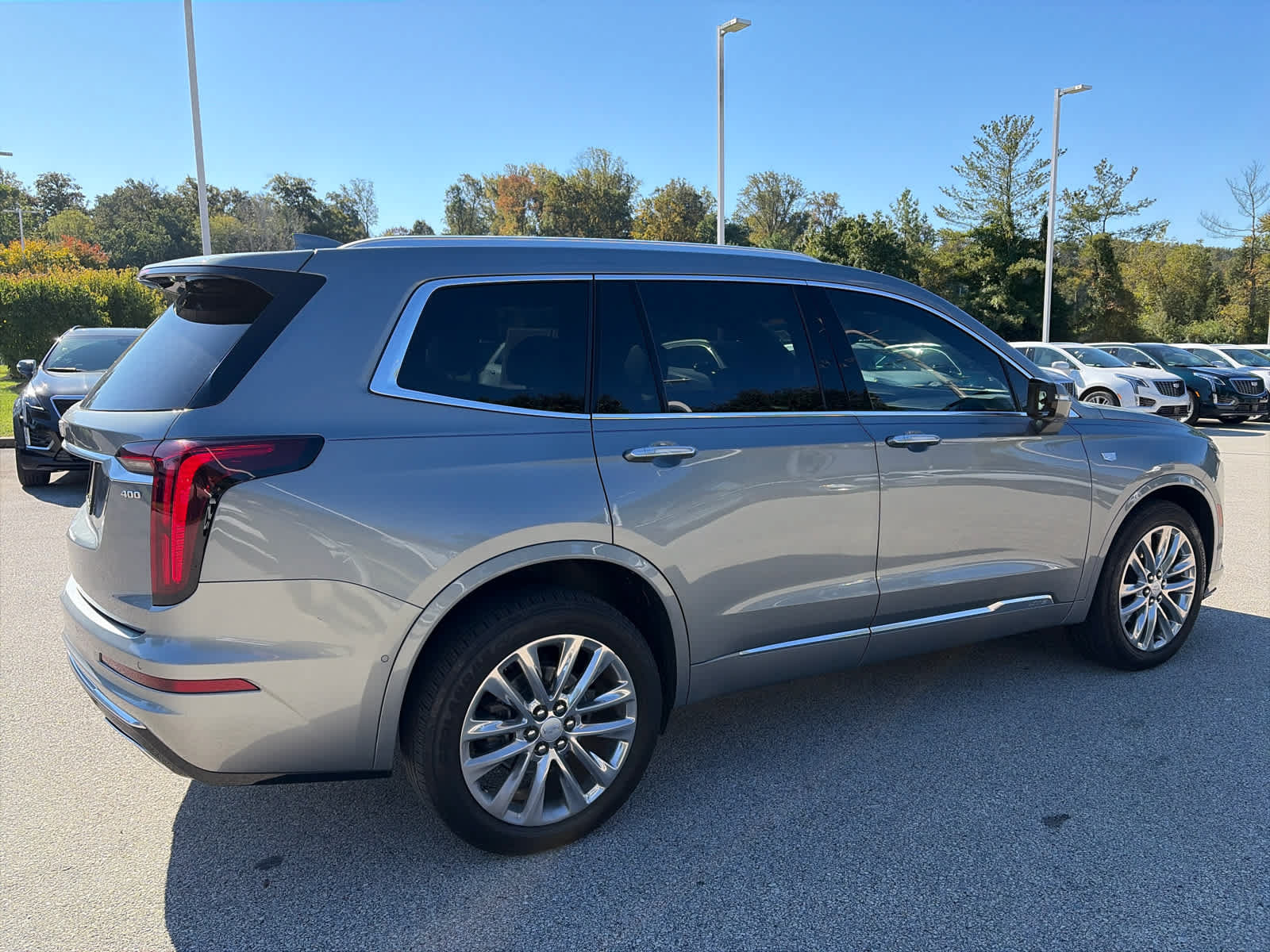 Certified 2024 Cadillac XT6 Premium Luxury w/ Technology Package AWD/4WD image 4