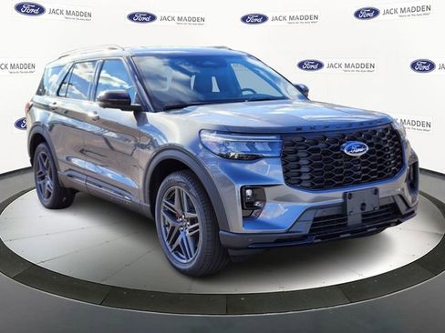 New 2026 Ford Explorer ST-Line w/ ST-Line Street Pack AWD/4WD image 7