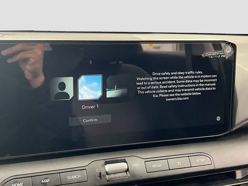 New 2025 Kia K4 LXS image 14