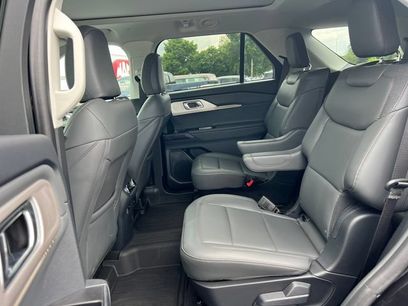 New 2026 Ford Explorer Active w/ Active Comfort Package