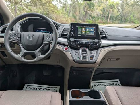Used 2020 Honda Odyssey EX image 11