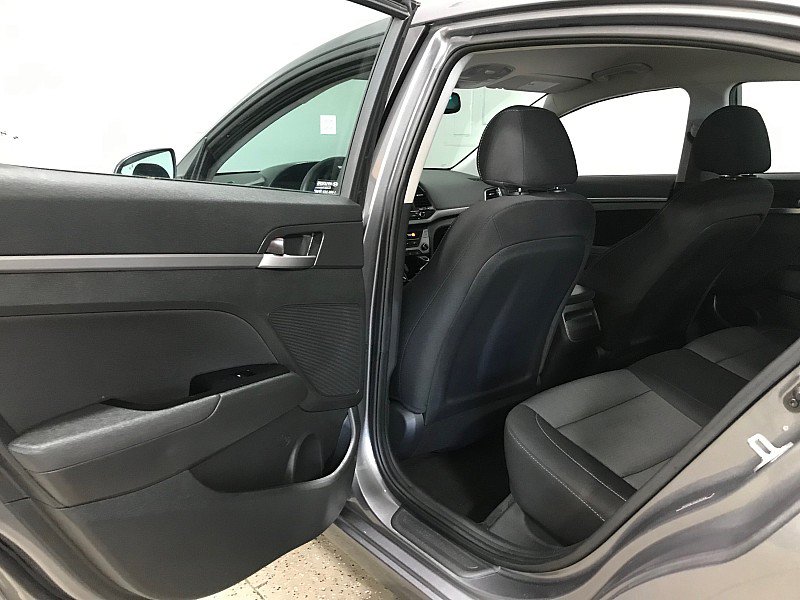 Used 2018 Hyundai Elantra SEL FWD image 18