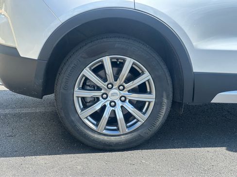 Used 2020 Cadillac XT4 Premium Luxury w/ Technology Package AWD/4WD image 24