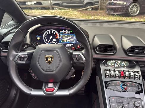 Used 2017 Lamborghini Huracan LP 580-2 RWD image 26