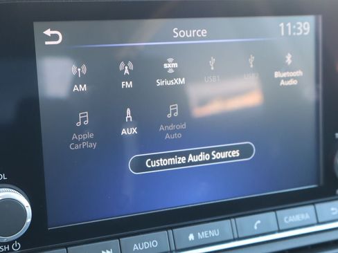 Used 2025 Nissan Altima 2.5 SV AWD/4WD image 8