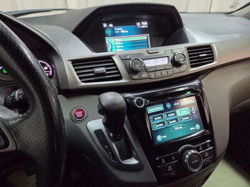 Used 2015 Honda Odyssey EX-L image 18