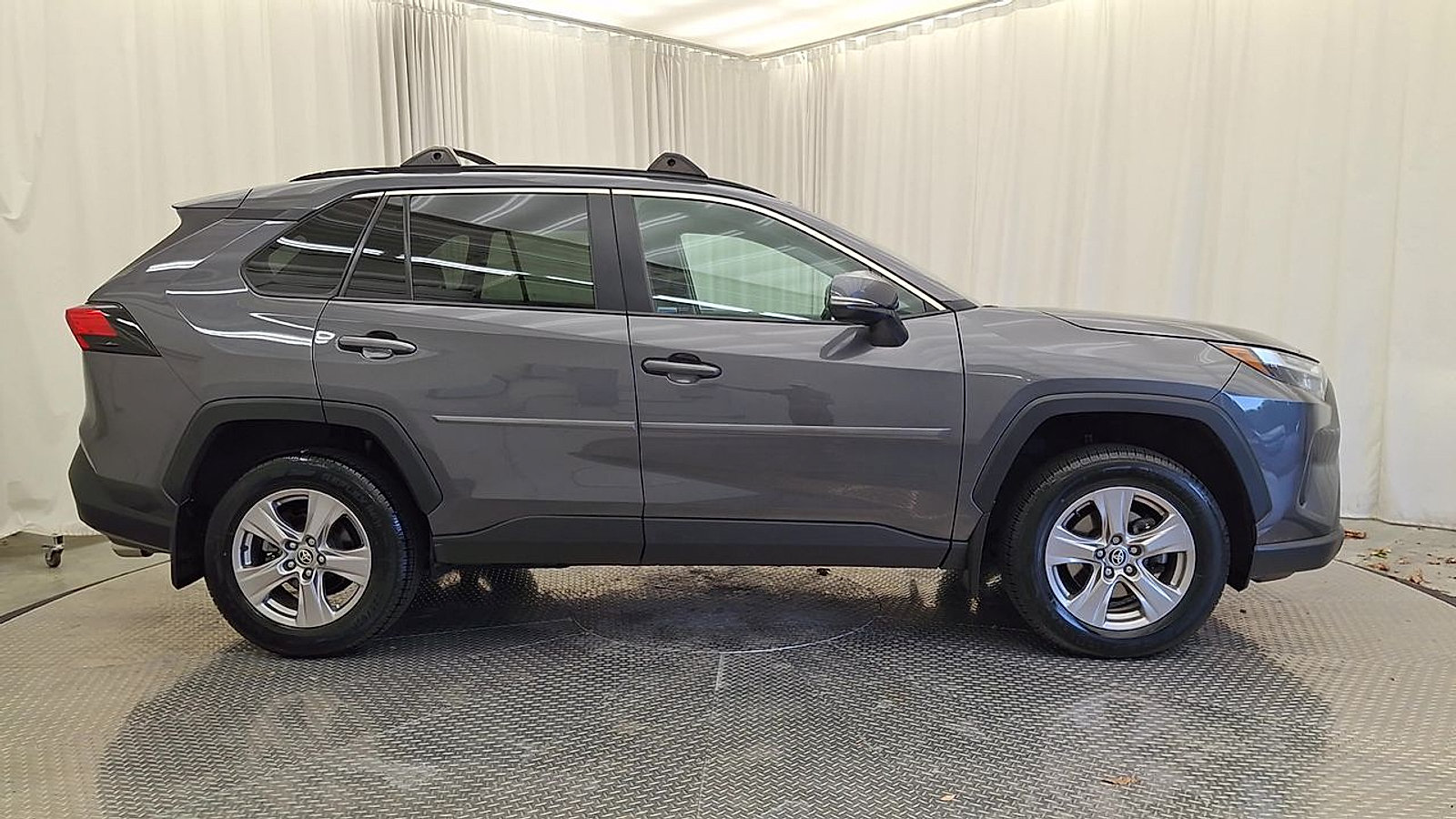 Certified 2023 Toyota RAV4 XLE w/ XLE Grade Weather Package AWD/4WD image 7