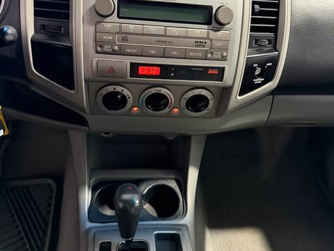 Used 2010 Toyota Tacoma PreRunner RWD image 22