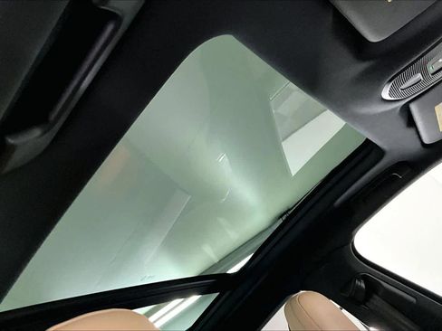 Used 2024 Porsche Cayenne image 13