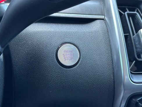 Used 2023 Kia Sorento S image 10