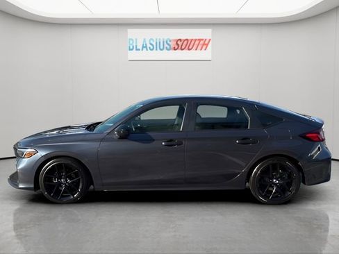 Used 2025 Honda Civic Sport image 6