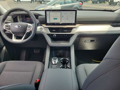New 2026 Ford Explorer Active AWD/4WD image 11