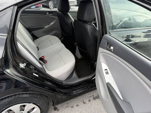 Used 2016 Hyundai Accent SE FWD image 13