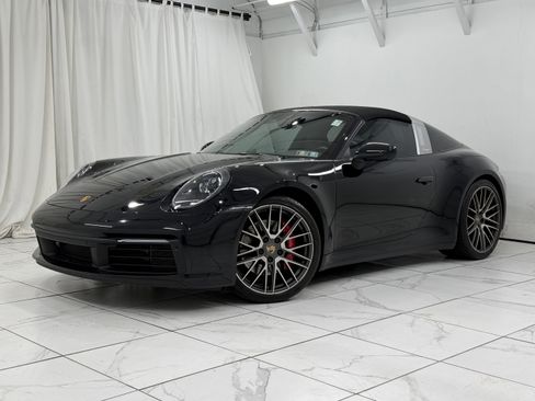Used 2023 Porsche 911 Targa 4S AWD/4WD image 6