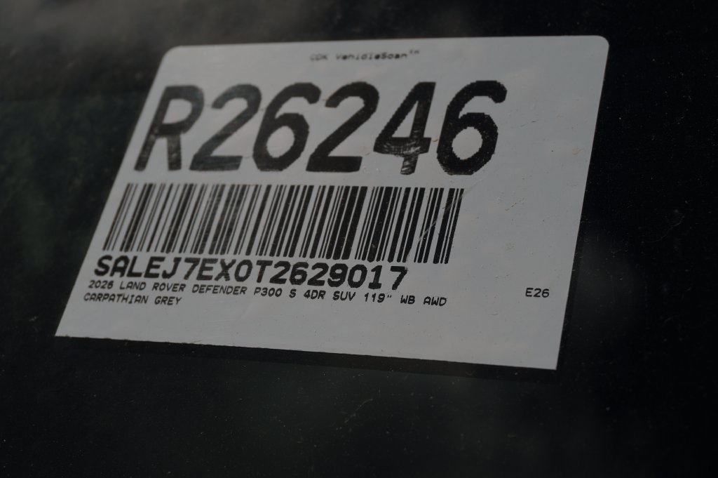Used 2026 Land Rover Defender 110 S AWD/4WD image 31