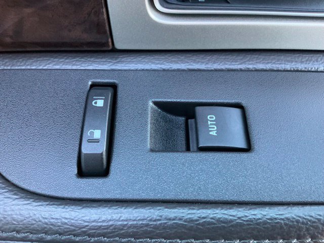 Used 2013 Ford F150 Platinum AWD/4WD image 27