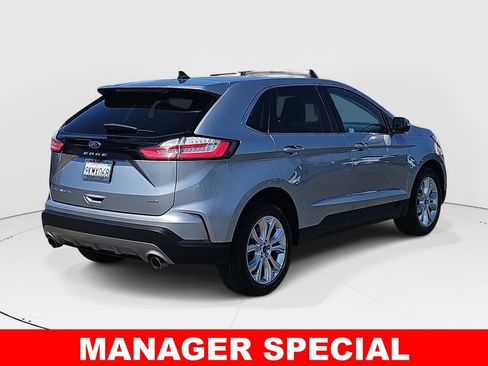 Used 2022 Ford Edge Titanium AWD/4WD image 3