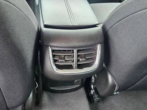 Used 2024 Chevrolet Malibu LT FWD image 17