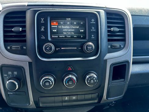 Used 2015 RAM 1500 Express image 11