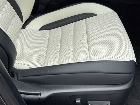 Used 2022 Lexus IS 350 F Sport w/ Accessory Package image 44