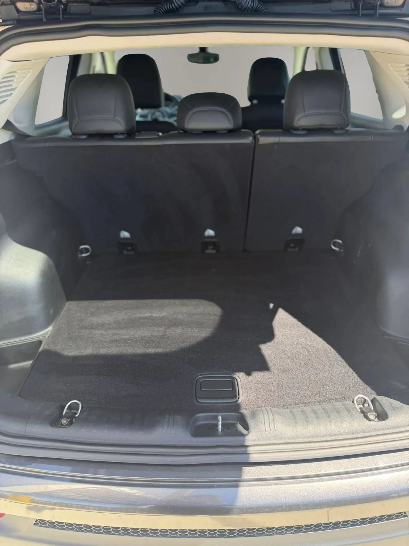 Used 2018 Jeep Compass Latitude AWD/4WD image 19
