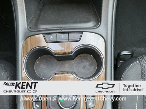 Certified 2023 GMC Acadia SLE w/ Driver Convenience Package image 29